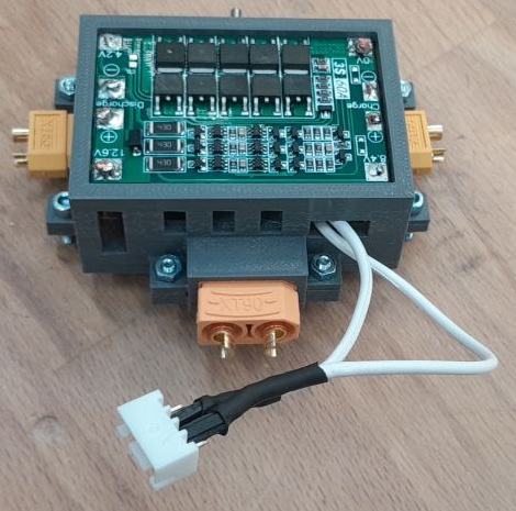 Final result of the LIPO protection box